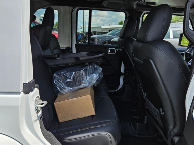 new 2025 Jeep Wrangler car, priced at $50,715