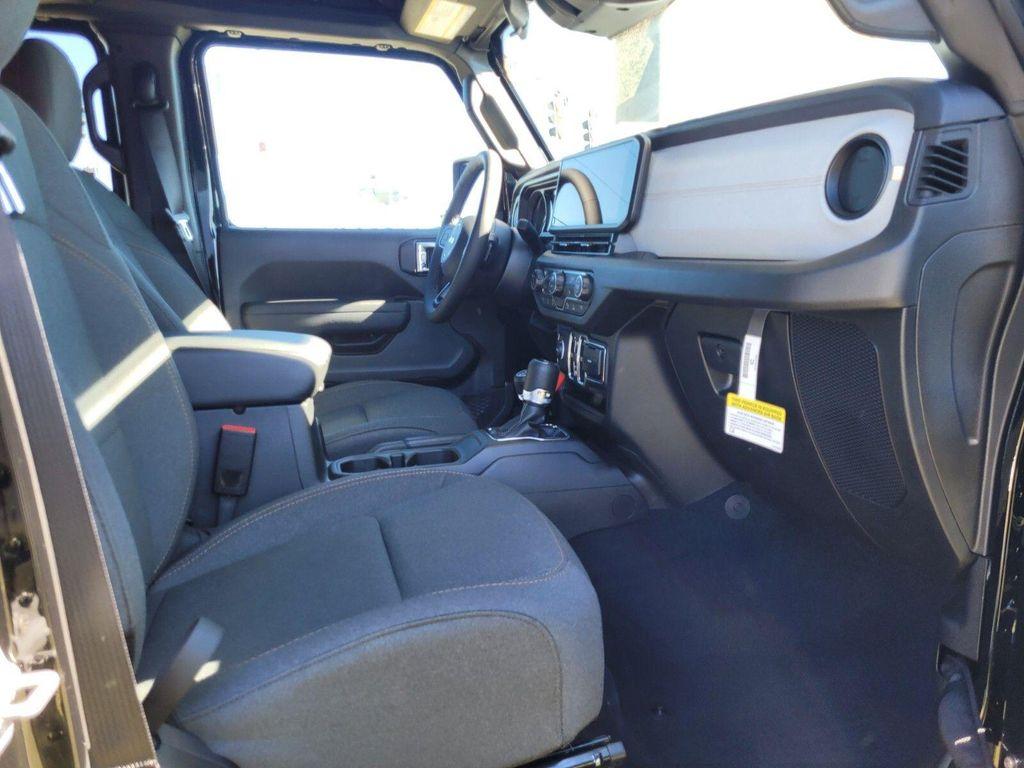 new 2026 Jeep Wrangler car, priced at $43,905