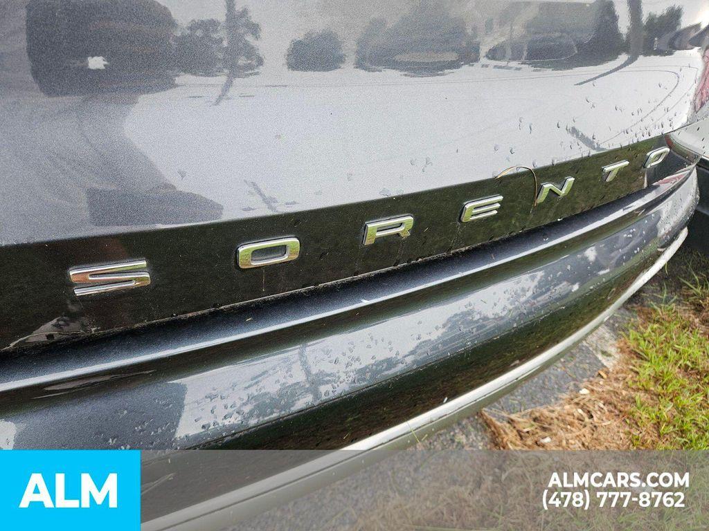 used 2021 Kia Sorento car, priced at $22,420