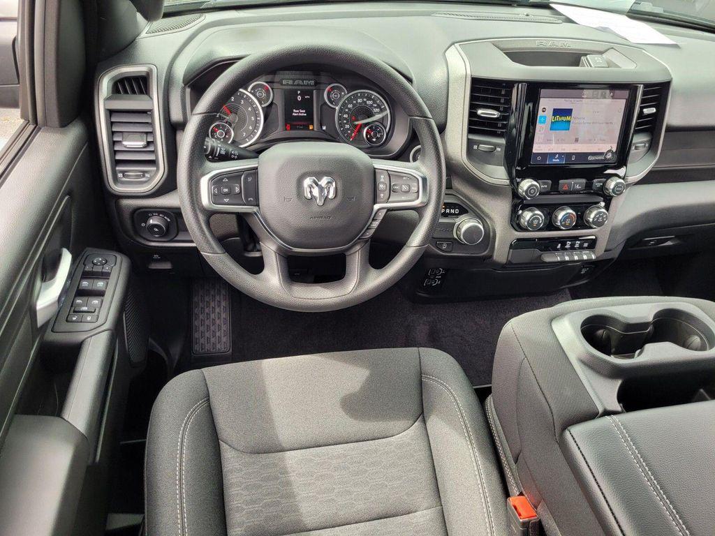new 2025 Ram 1500 car, priced at $32,811
