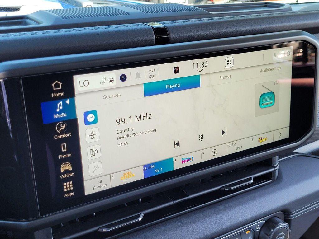 new 2025 Jeep Gladiator car, priced at $50,185