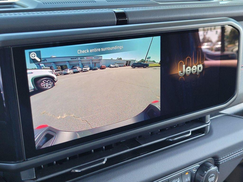 new 2025 Jeep Gladiator car, priced at $50,185