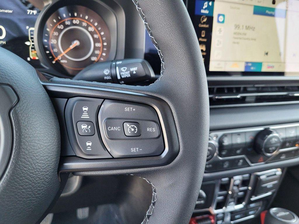 new 2025 Jeep Gladiator car, priced at $50,185