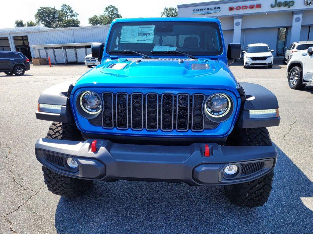new 2025 Jeep Gladiator car, priced at $50,185