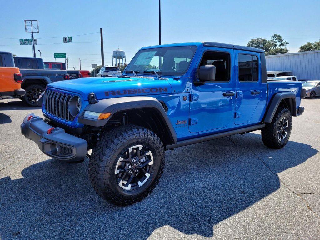 new 2025 Jeep Gladiator car, priced at $50,185