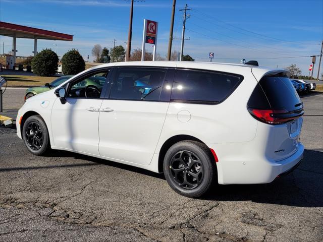 new 2024 Chrysler Pacifica Hybrid car, priced at $46,990