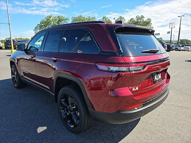 new 2024 Jeep Grand Cherokee car, priced at $40,066