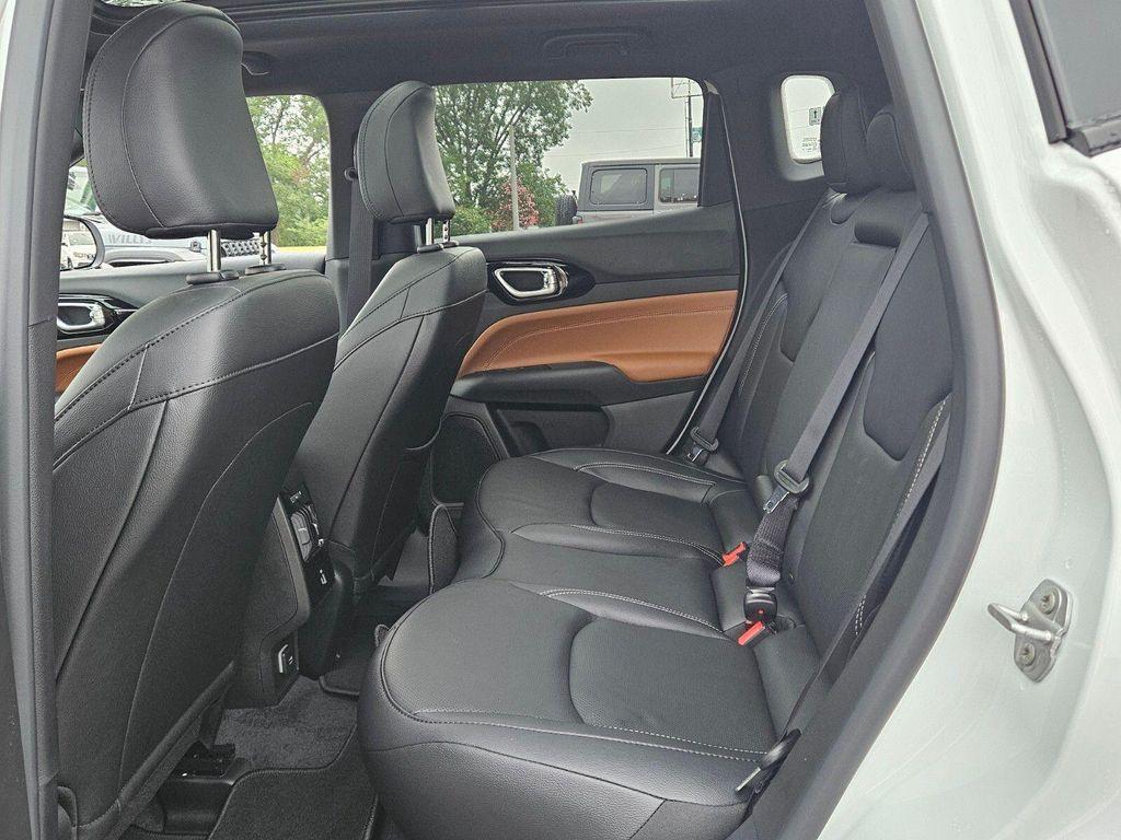 new 2025 Jeep Compass car, priced at $38,190