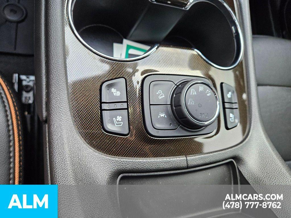 used 2022 GMC Acadia car, priced at $29,820