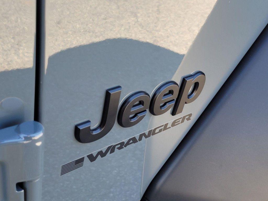 new 2026 Jeep Wrangler car, priced at $44,615