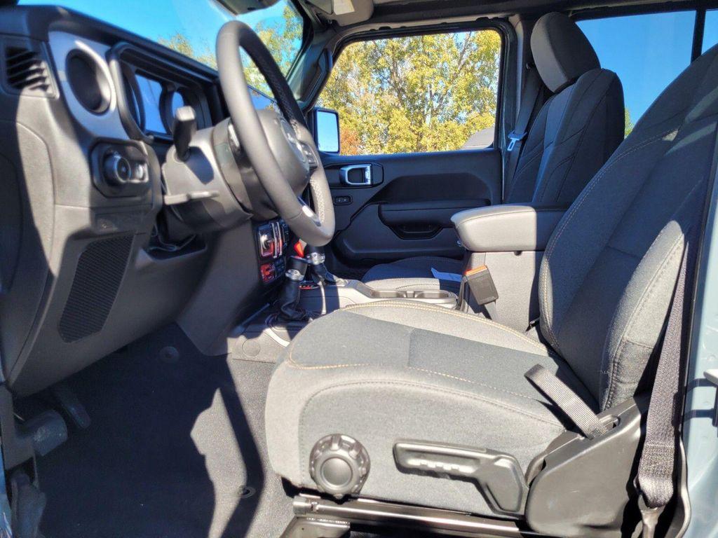 new 2026 Jeep Wrangler car, priced at $44,615