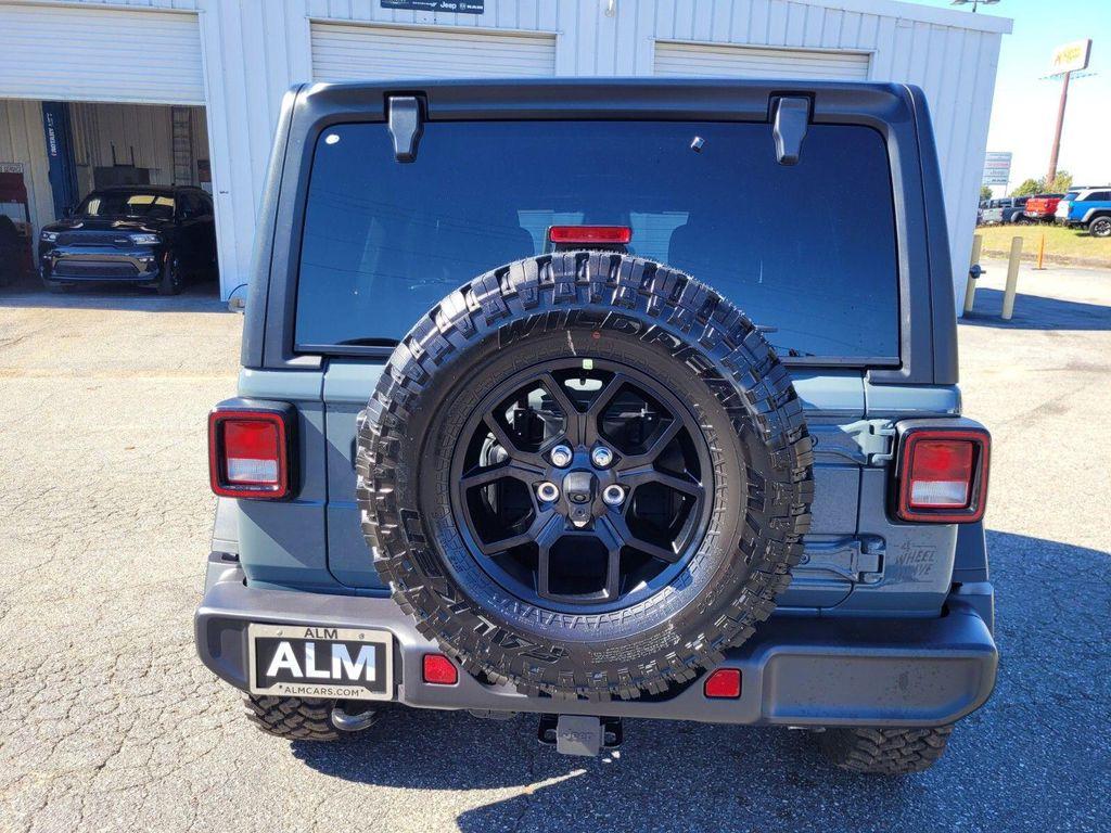 new 2026 Jeep Wrangler car, priced at $44,615