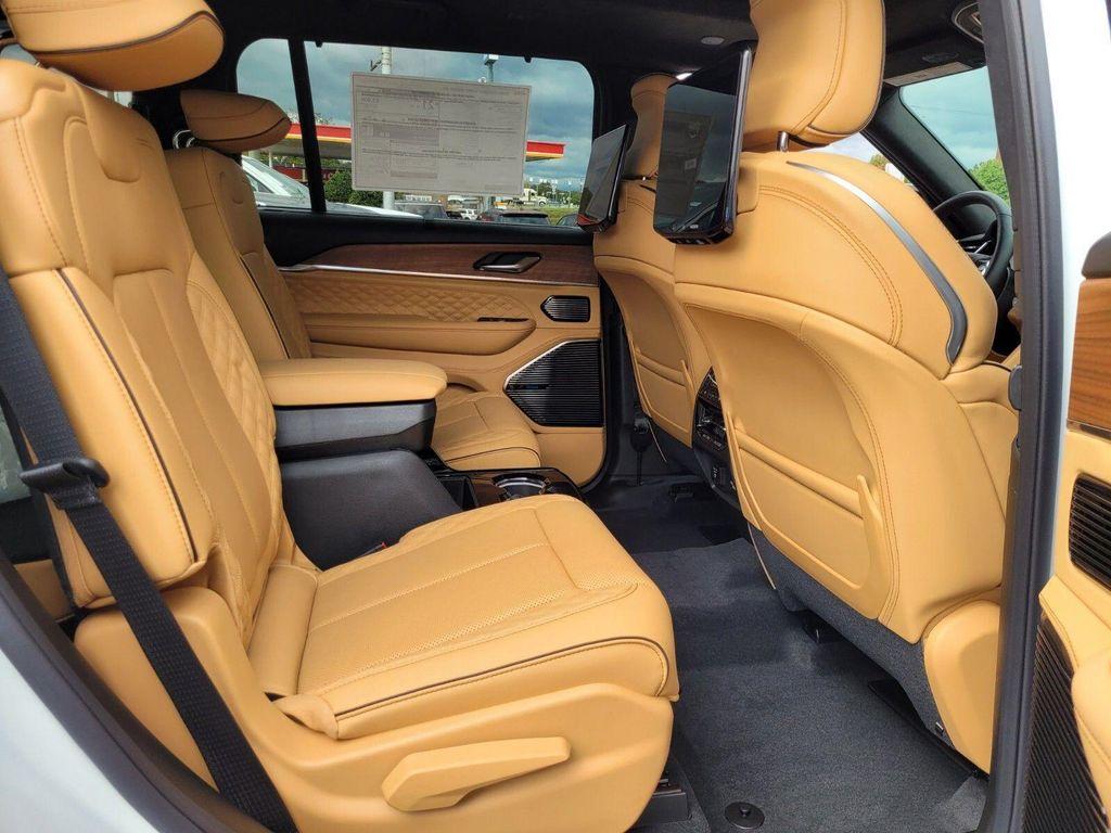 new 2025 Jeep Grand Cherokee L car, priced at $69,245