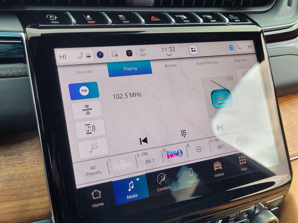 new 2025 Jeep Grand Cherokee L car, priced at $69,245