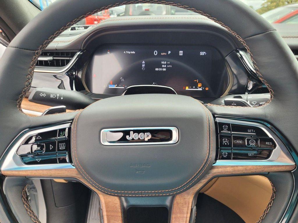 new 2025 Jeep Grand Cherokee L car, priced at $69,245