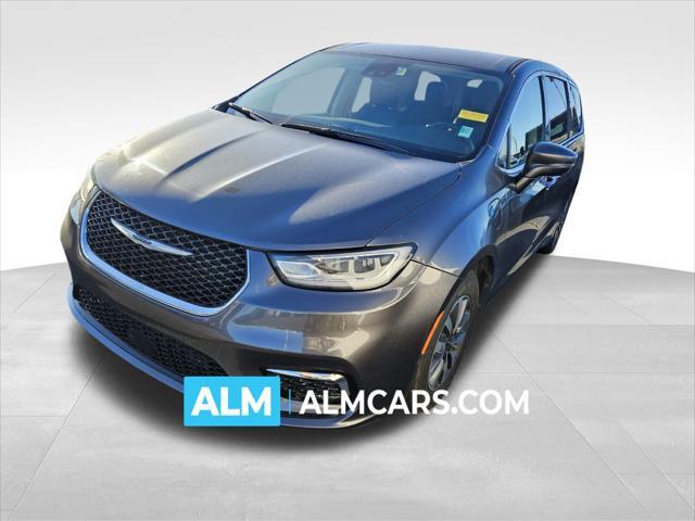 used 2022 Chrysler Pacifica Hybrid car, priced at $20,820