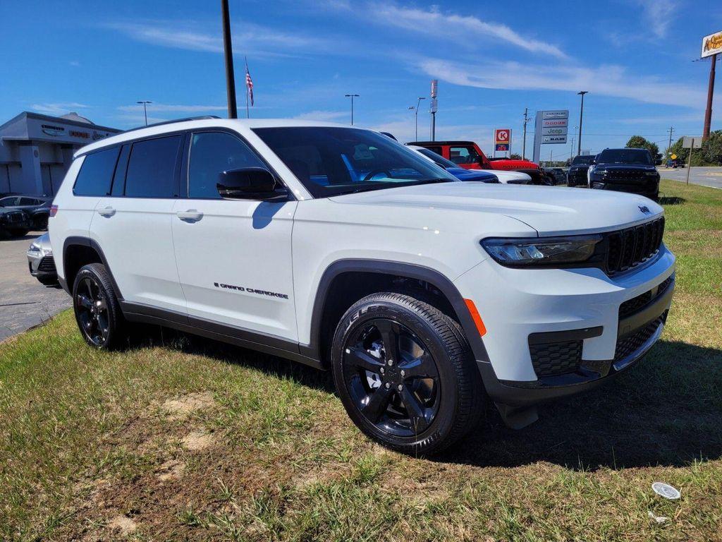 new 2025 Jeep Grand Cherokee L car, priced at $40,780