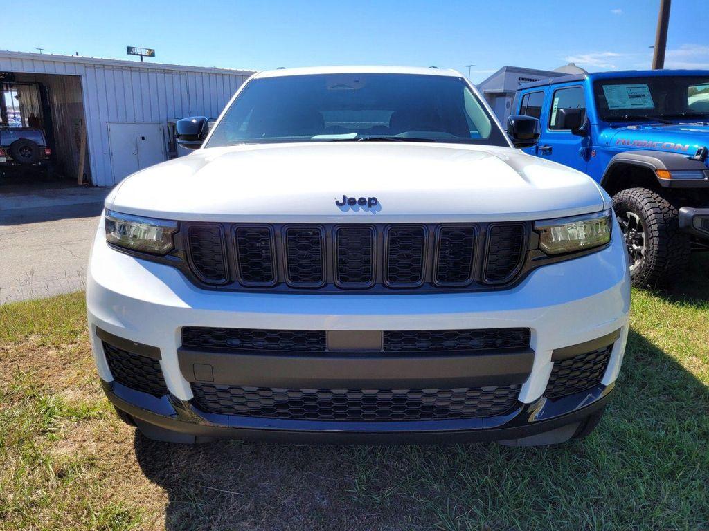 new 2025 Jeep Grand Cherokee L car, priced at $40,780