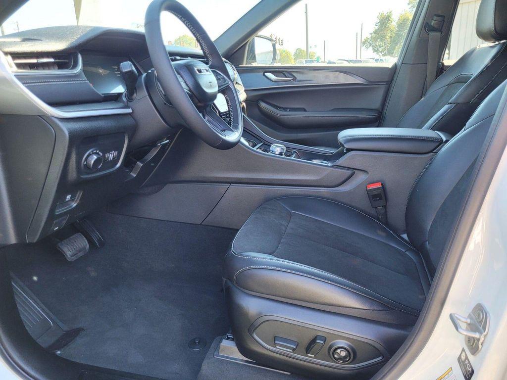new 2025 Jeep Grand Cherokee L car, priced at $40,780