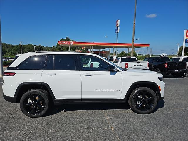 new 2024 Jeep Grand Cherokee car, priced at $39,519