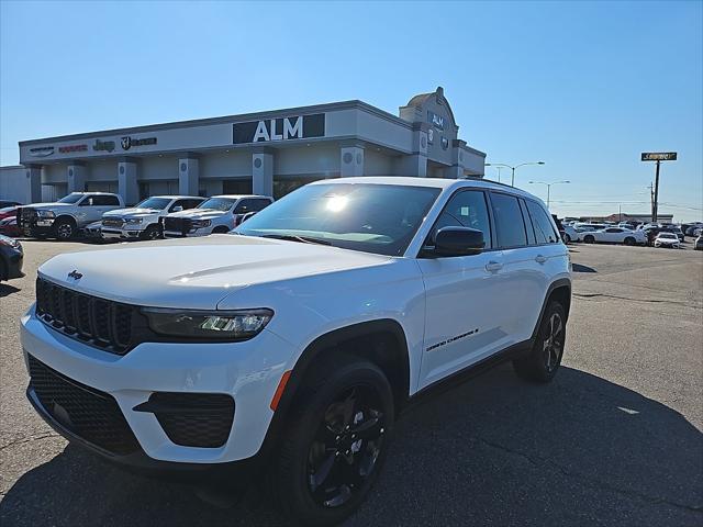 new 2024 Jeep Grand Cherokee car, priced at $39,519