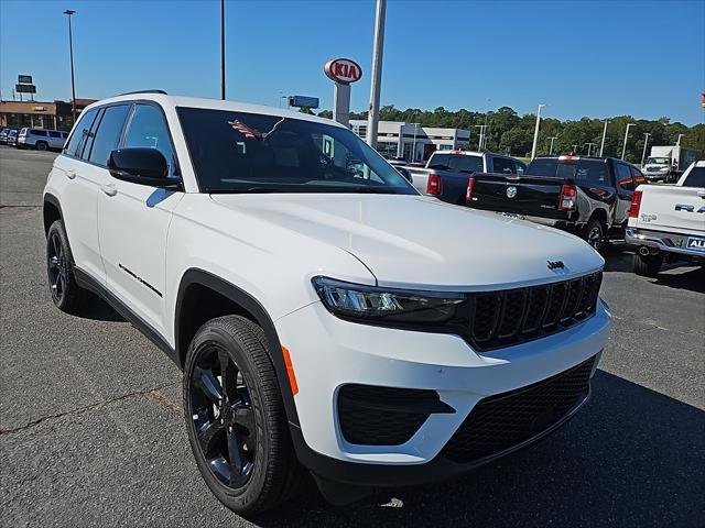 new 2024 Jeep Grand Cherokee car, priced at $39,519