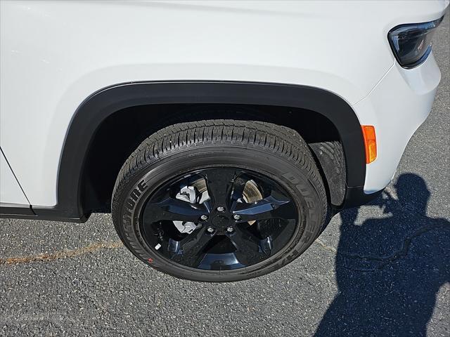 new 2024 Jeep Grand Cherokee car, priced at $39,519