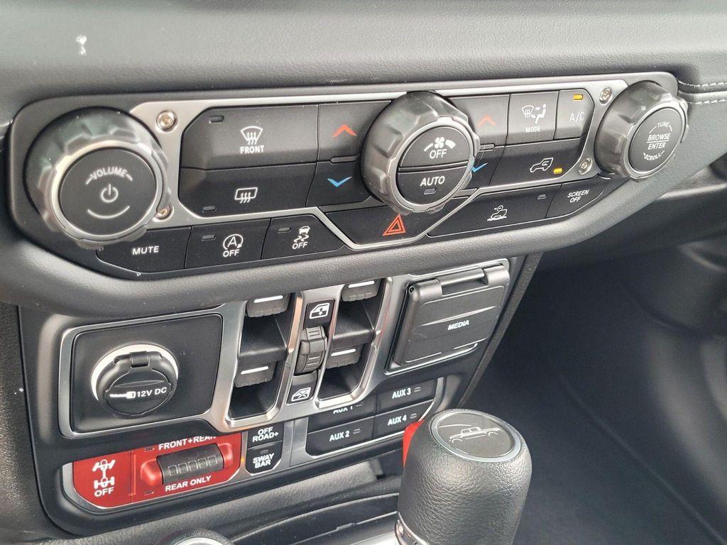 new 2025 Jeep Gladiator car, priced at $49,000