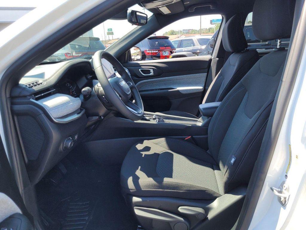 new 2025 Jeep Compass car, priced at $24,395