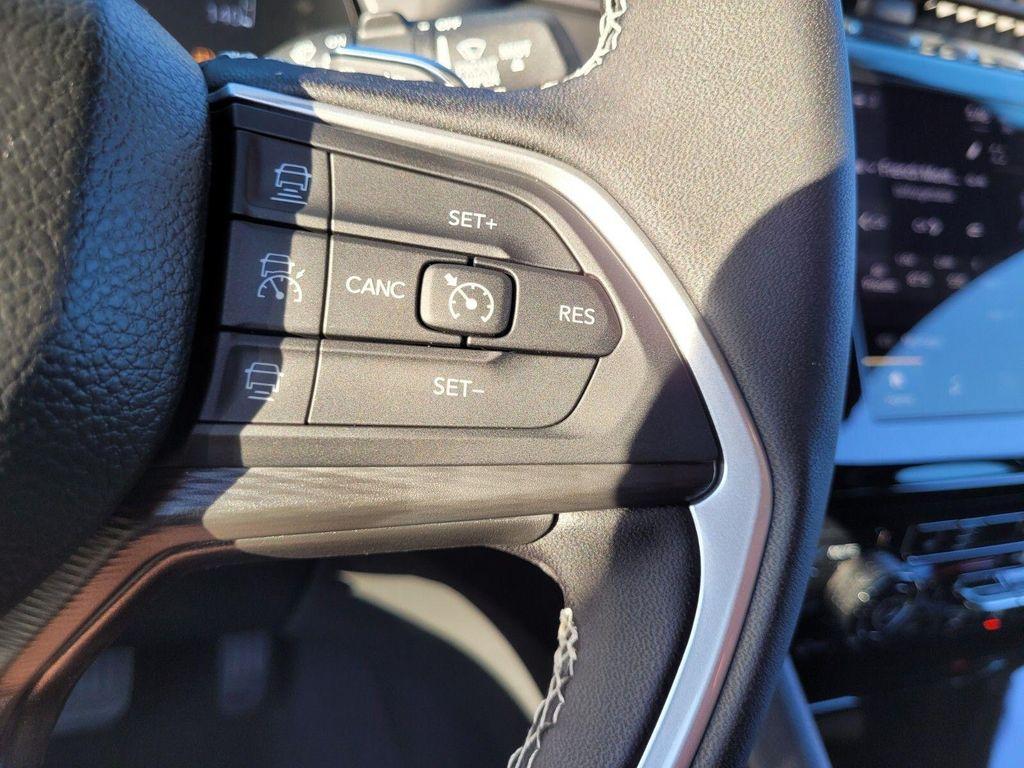 new 2025 Jeep Grand Cherokee car, priced at $36,455