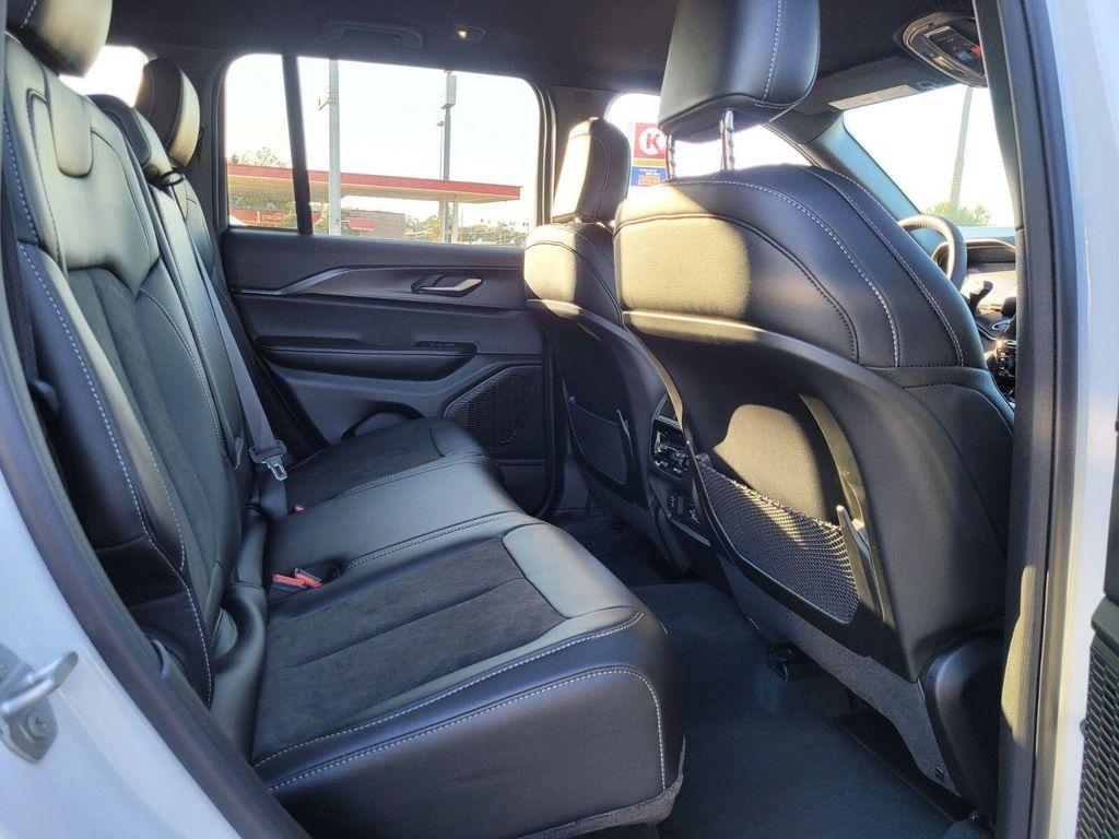 new 2025 Jeep Grand Cherokee car, priced at $36,455