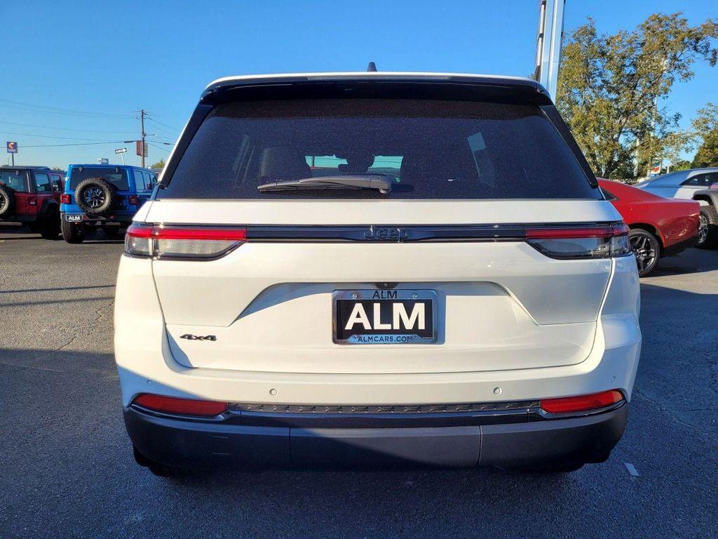new 2025 Jeep Grand Cherokee car, priced at $36,455