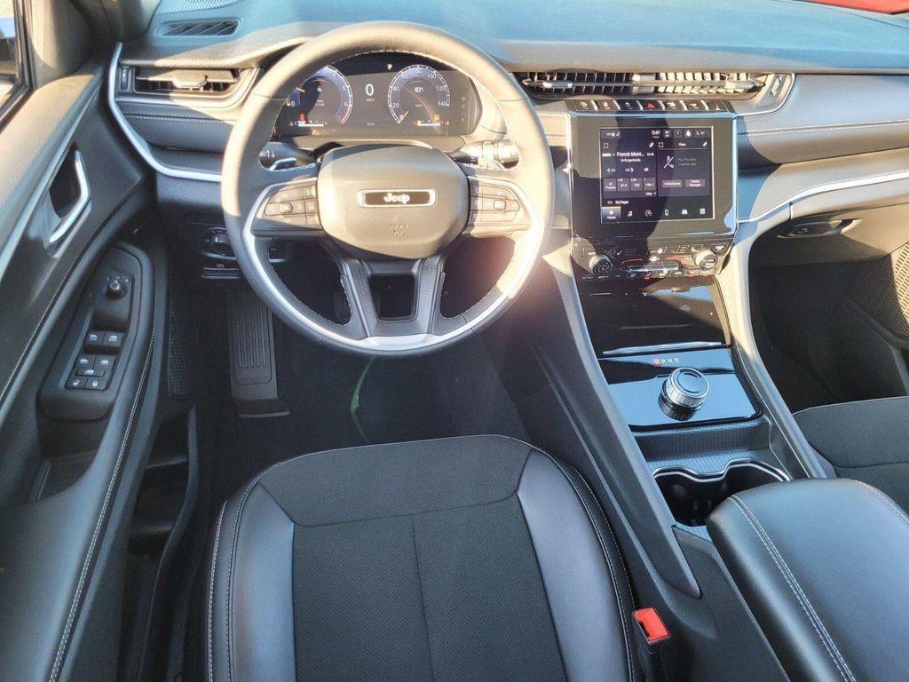 new 2025 Jeep Grand Cherokee car, priced at $36,455