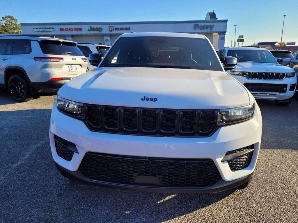new 2025 Jeep Grand Cherokee car, priced at $36,455