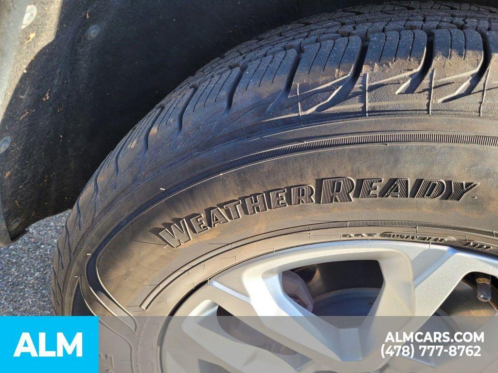 used 2021 Chevrolet Traverse car, priced at $24,920