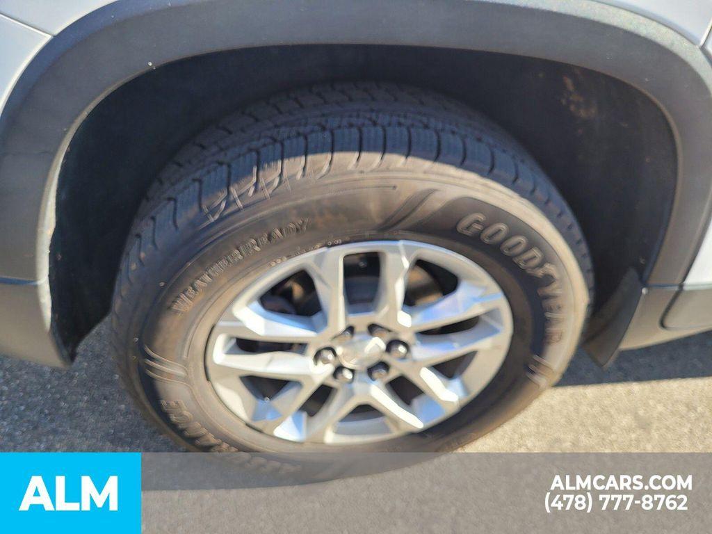 used 2021 Chevrolet Traverse car, priced at $24,920