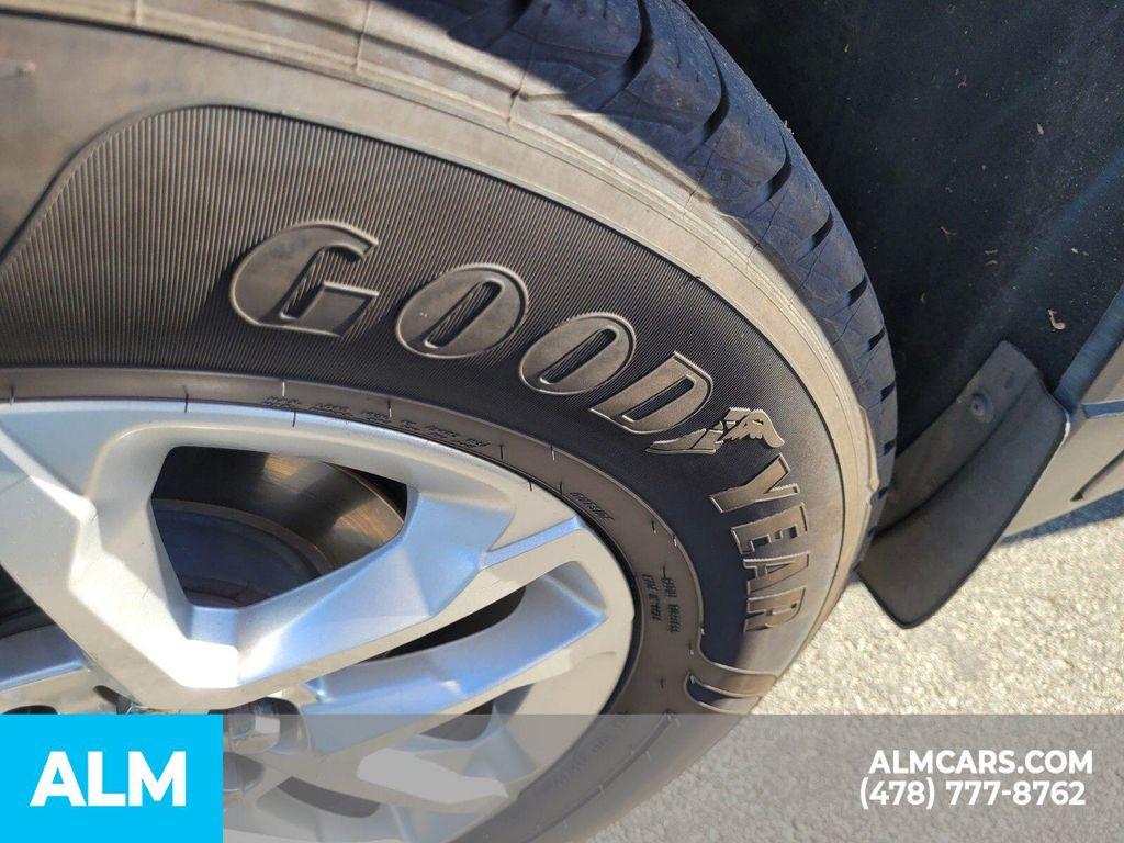 used 2021 Chevrolet Traverse car, priced at $24,920