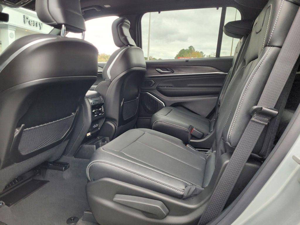 new 2025 Jeep Grand Cherokee L car, priced at $51,870