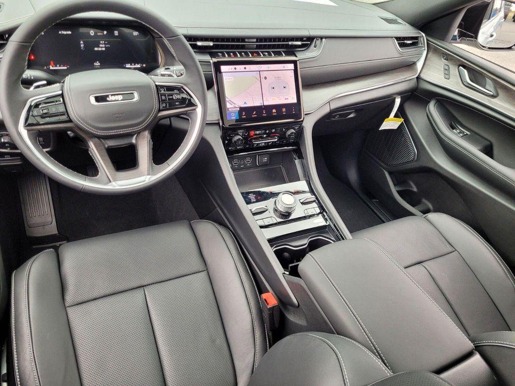 new 2025 Jeep Grand Cherokee L car, priced at $51,870