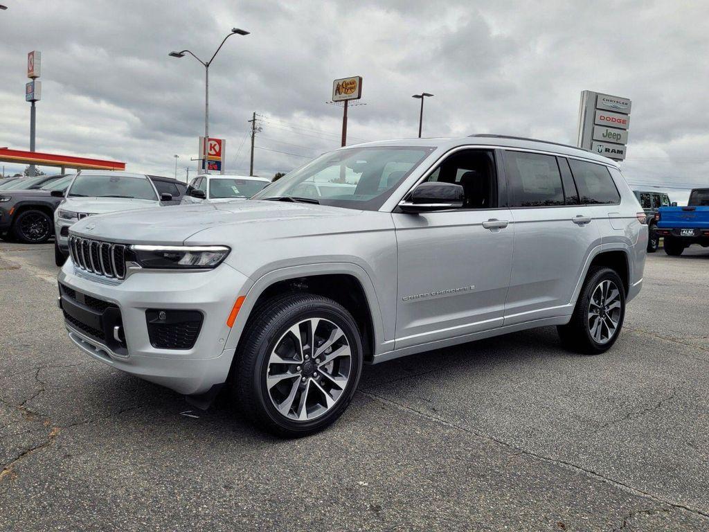 new 2025 Jeep Grand Cherokee L car, priced at $55,370