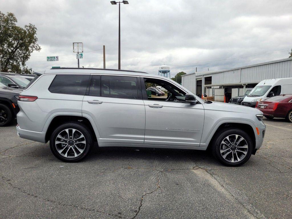 new 2025 Jeep Grand Cherokee L car, priced at $51,870