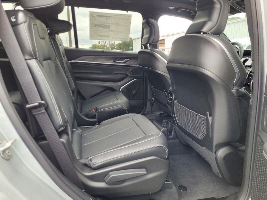 new 2025 Jeep Grand Cherokee L car, priced at $51,870