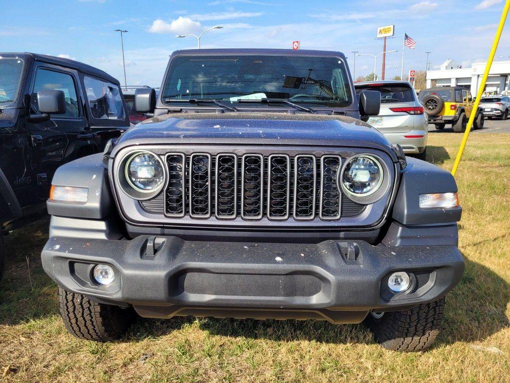 new 2026 Jeep Wrangler car, priced at $44,270