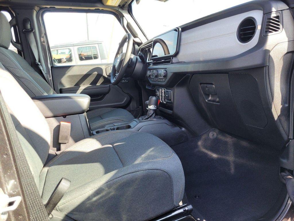 new 2026 Jeep Wrangler car, priced at $44,270