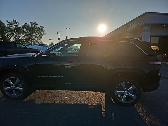 new 2024 Jeep Grand Cherokee car, priced at $46,383