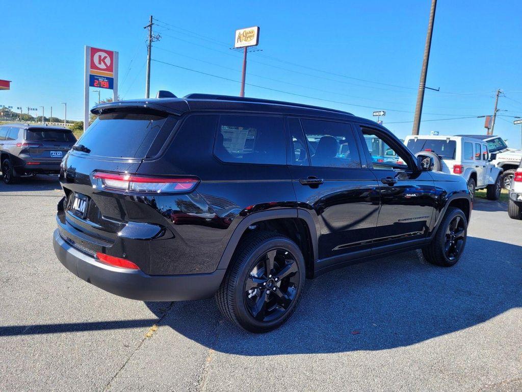 new 2025 Jeep Grand Cherokee L car, priced at $38,370