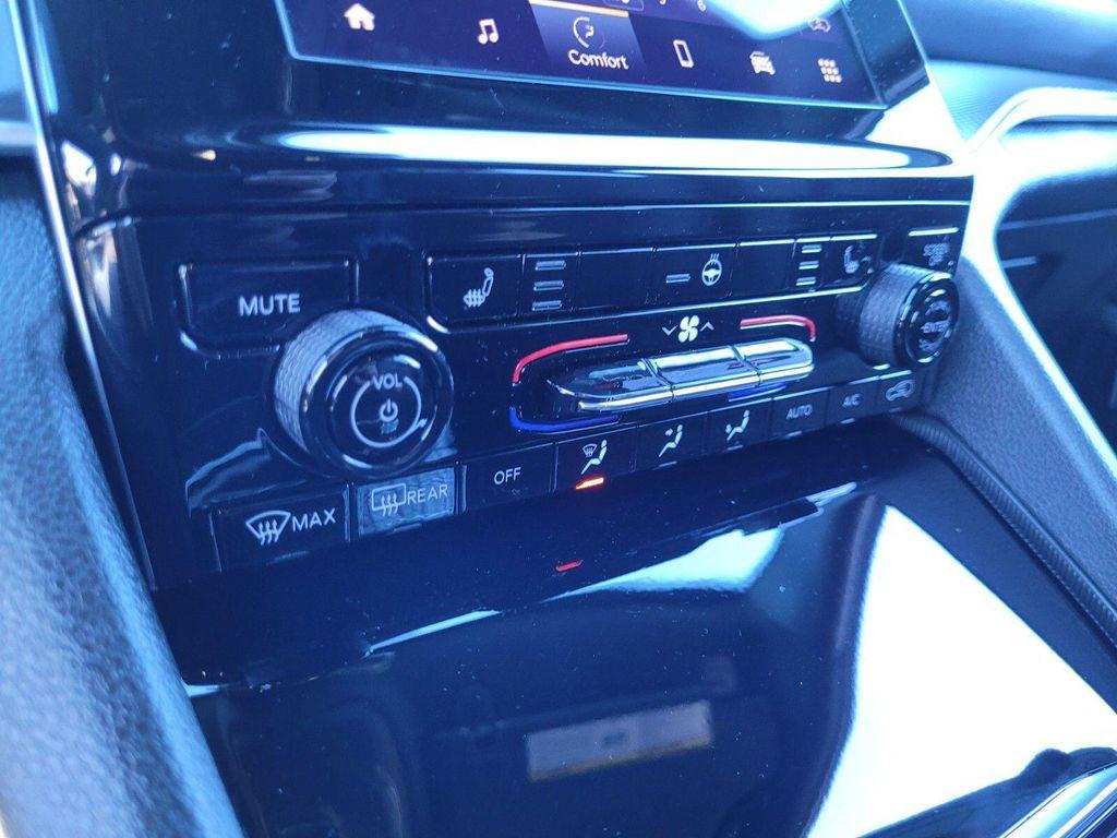 new 2025 Jeep Grand Cherokee L car, priced at $38,370