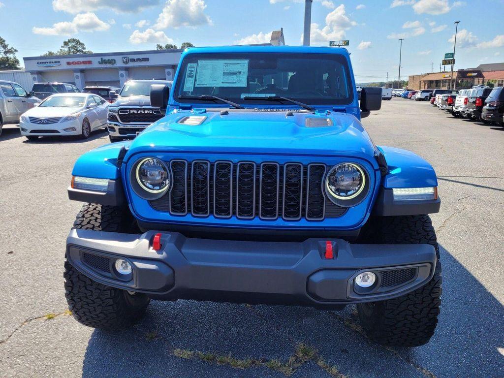 new 2025 Jeep Wrangler car, priced at $57,040