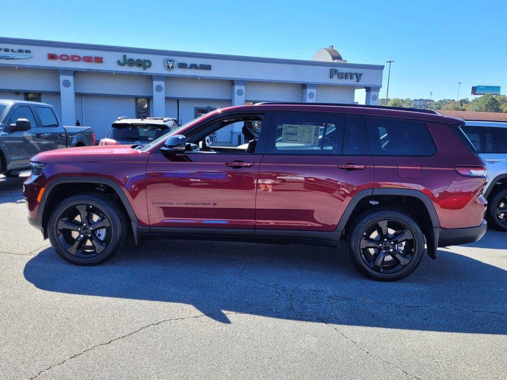 new 2025 Jeep Grand Cherokee L car, priced at $41,800