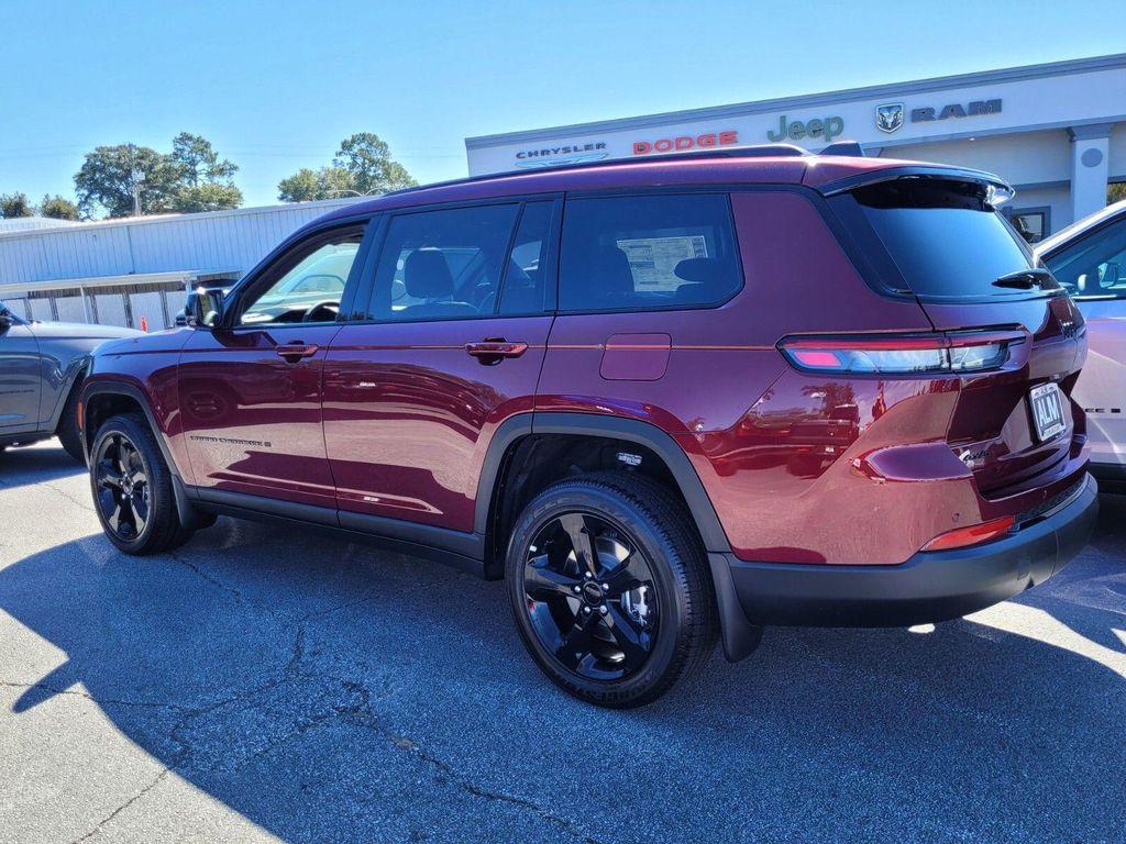 new 2025 Jeep Grand Cherokee L car, priced at $41,800